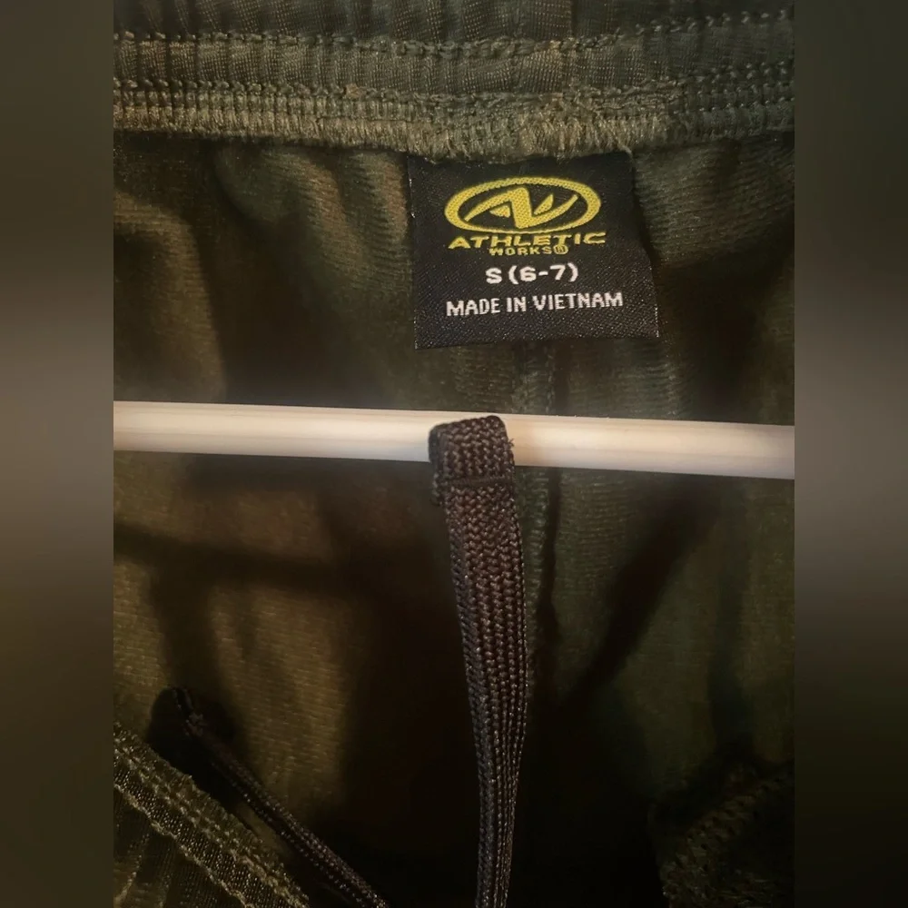 Athletic Works Boys’ Tricot Olive and Black Joggers! NWT! Size Small! - Picture 6 of 8